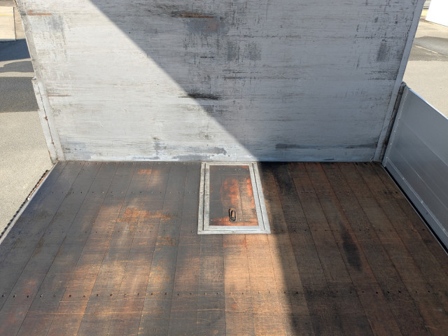 日野 プロフィア 大型 ウィング QPG-FN1AWDA(100899) 20枚目