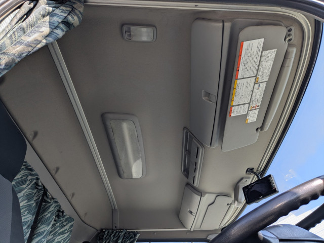 日野 プロフィア 大型 ウィング QPG-FN1AWDA(100899) 27枚目