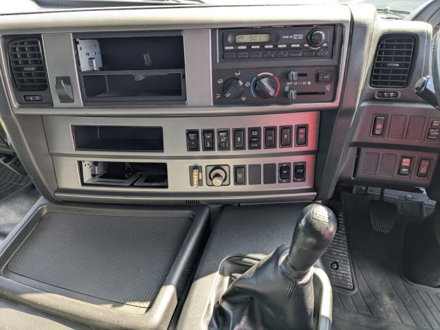 日野 プロフィア 大型 ウィング QPG-FN1AWDA(100899) 29枚目