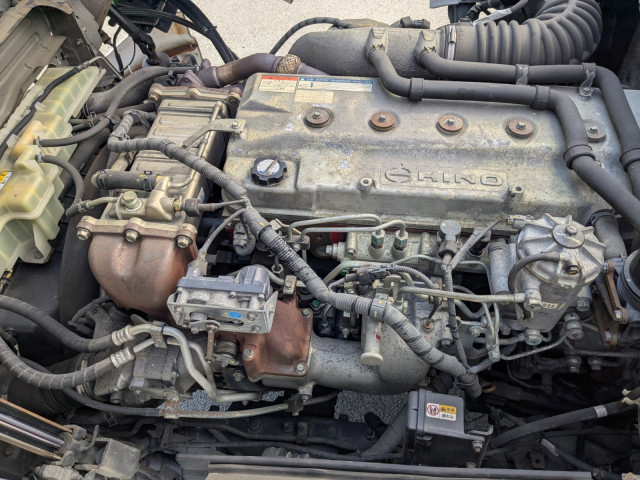 日野 プロフィア 大型 ウィング QPG-FN1AWDA(100899) 33枚目