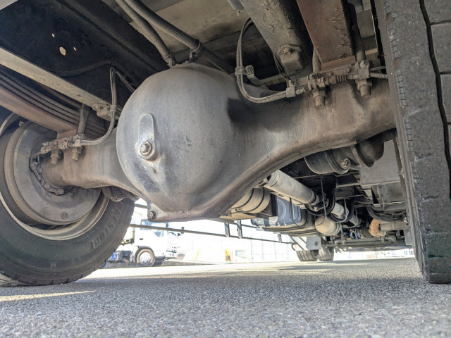 日野 プロフィア 大型 ウィング QPG-FN1AWDA(100905) 12枚目