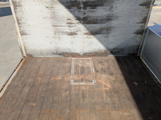 日野 プロフィア 大型 ウィング QPG-FN1AWDA(100905) 19枚目