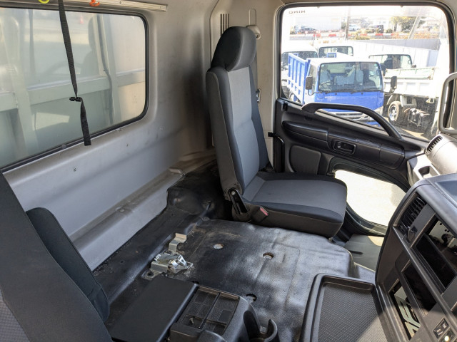 日野 プロフィア 大型 ウィング QPG-FN1AWDA(100905) 27枚目