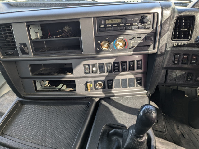 日野 プロフィア 大型 ウィング QPG-FN1AWDA(100905) 28枚目