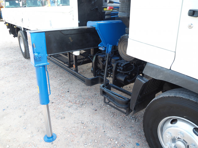 日野 レンジャー 中型 平ボディ（クレーン付） TKG-FD9JLAA(100906) 9枚目