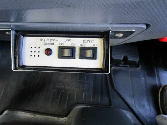 いすゞ エルフ 小型 バン TKG-NMR85N(100908) 42枚目