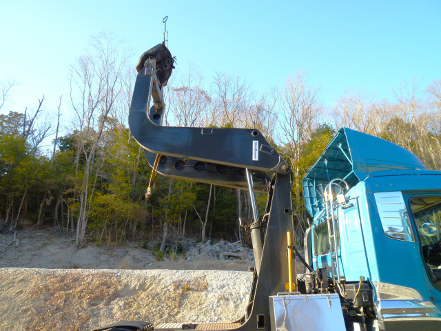 UDトラックス（日産） クオン 大型 トラクタ QKG-GK5XAE(100916) 20枚目