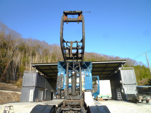 UDトラックス（日産） クオン 大型 トラクタ QKG-GK5XAE(100916) 21枚目