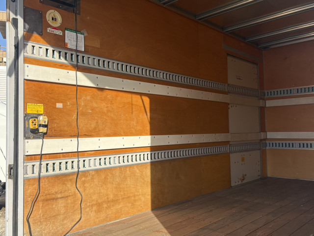 いすゞ エルフ 小型 バン TKG-NMR85N(100917) 12枚目