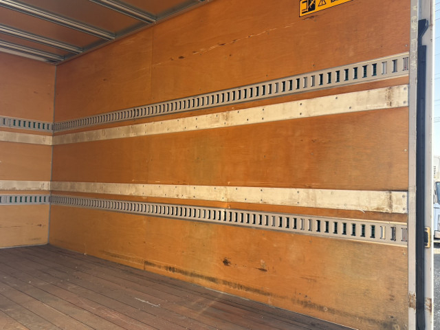 いすゞ エルフ 小型 バン TKG-NMR85N(100917) 13枚目