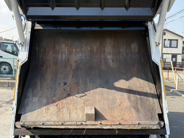 いすゞ エルフ 小型 塵芥車（プレス式） TKG-NMR85AN(100921) 18枚目