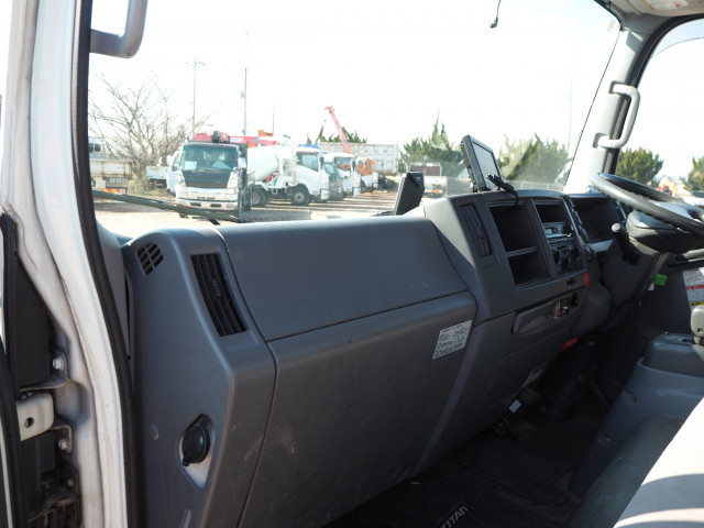 マツダ タイタン 小型 平ボディ（クレーン付） TKG-LPR85AR(100929) 37枚目