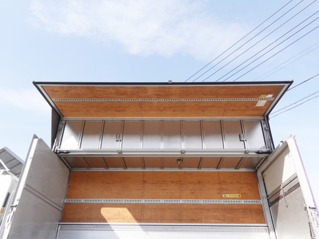 いすゞ フォワード 中型 ウィング SKG-FRR90T2(100931) 13枚目