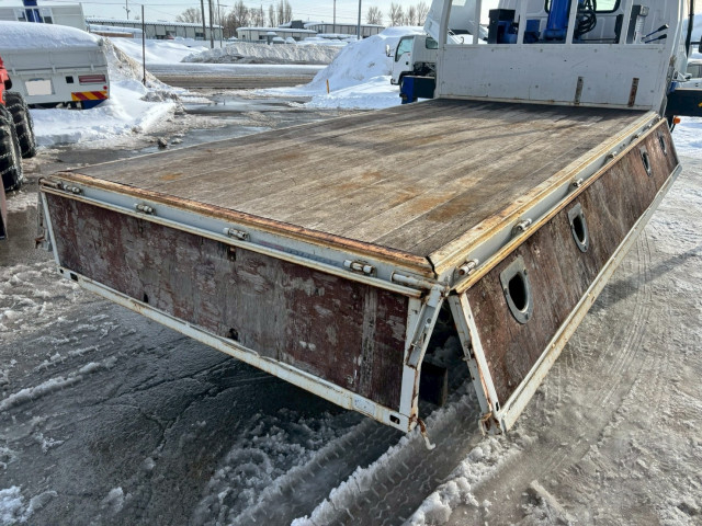 日野 デュトロ 中型 平ボディ（クレーン付） TKG-XZU650M(100933) 11枚目