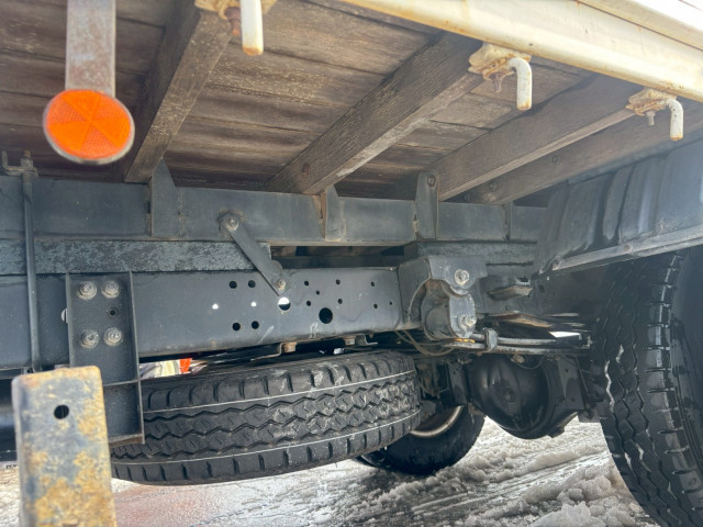 日野 デュトロ 中型 平ボディ（クレーン付） TKG-XZU650M(100933) 13枚目