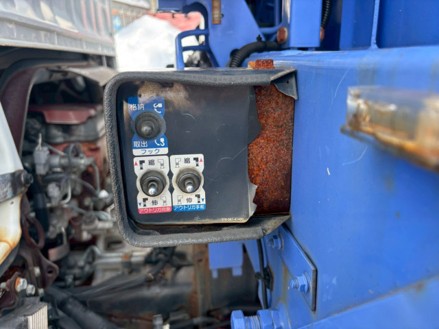 日野 デュトロ 中型 平ボディ（クレーン付） TKG-XZU650M(100933) 15枚目