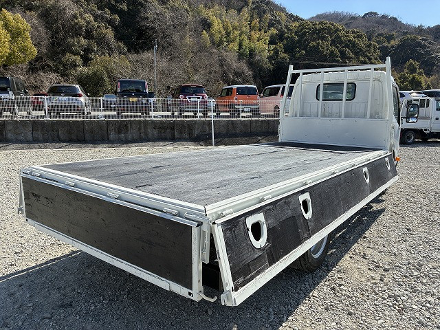 日野 デュトロ 小型 平ボディ SKG-XZU650M(100934) 15枚目