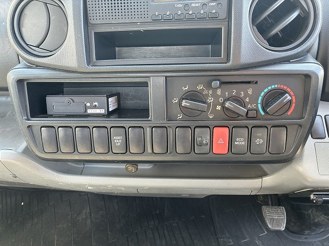 日野 デュトロ 小型 平ボディ SKG-XZU650M(100934) 32枚目