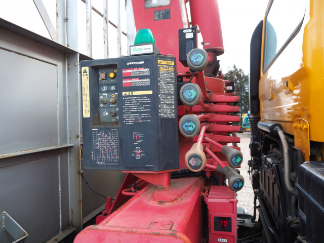 UDトラックス（日産） クオン 大型 平ボディ（クレーン付） LDG-CW5ZL(100935) 10枚目