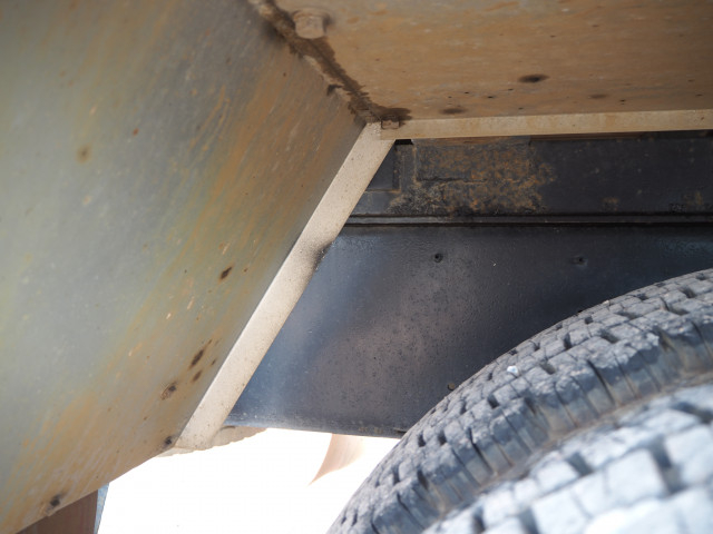 UDトラックス（日産） クオン 大型 平ボディ（クレーン付） LDG-CW5ZL(100935) 24枚目