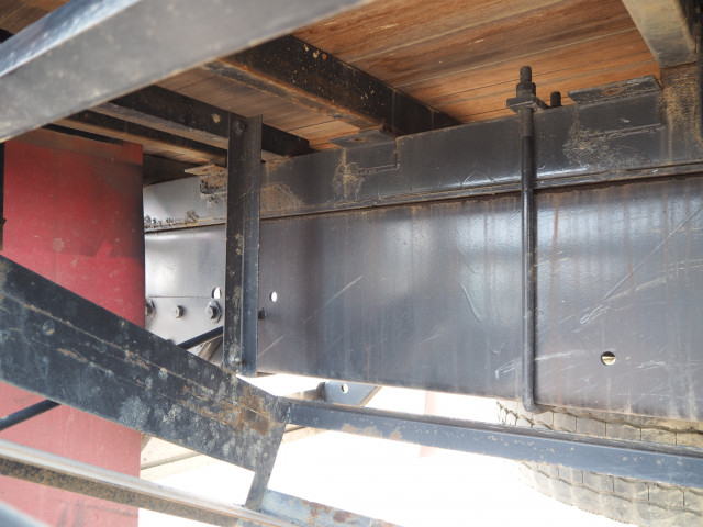 UDトラックス（日産） クオン 大型 平ボディ（クレーン付） LDG-CW5ZL(100935) 25枚目