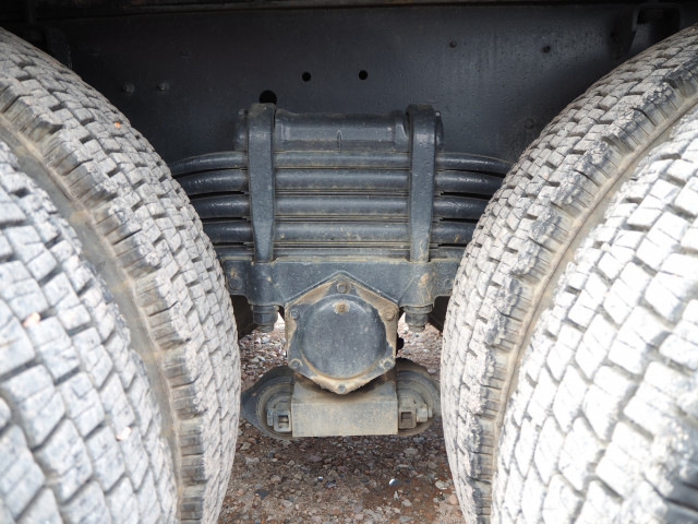 UDトラックス（日産） クオン 大型 平ボディ（クレーン付） LDG-CW5ZL(100935) 31枚目