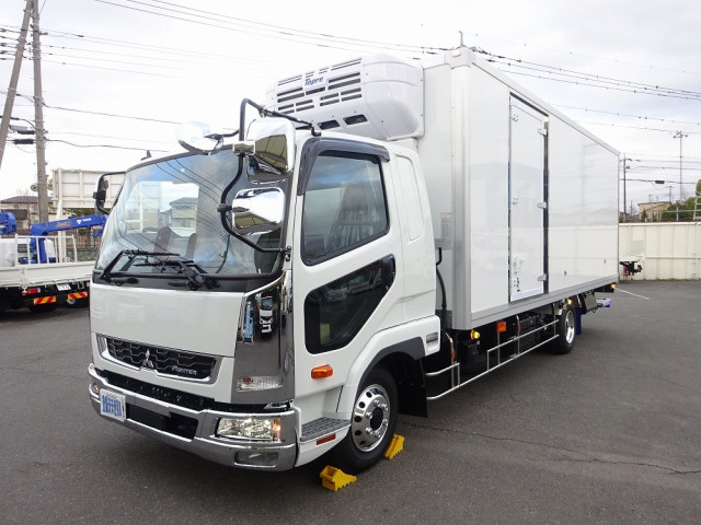 三菱ふそう ファイター 中型 冷蔵冷凍バン 2KG-FK65F(100940) 1枚目