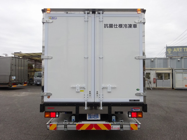 三菱ふそう ファイター 中型 冷蔵冷凍バン 2KG-FK65F(100940) 8枚目
