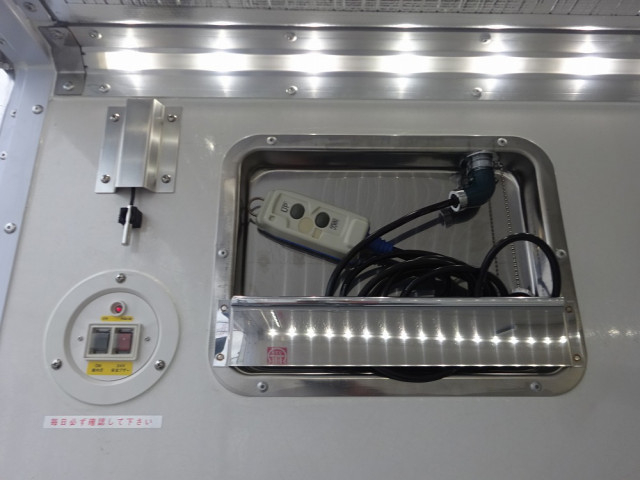 三菱ふそう ファイター 中型 冷蔵冷凍バン 2KG-FK65F(100940) 17枚目