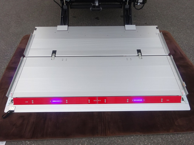 三菱ふそう ファイター 中型 冷蔵冷凍バン 2KG-FK65F(100940) 22枚目