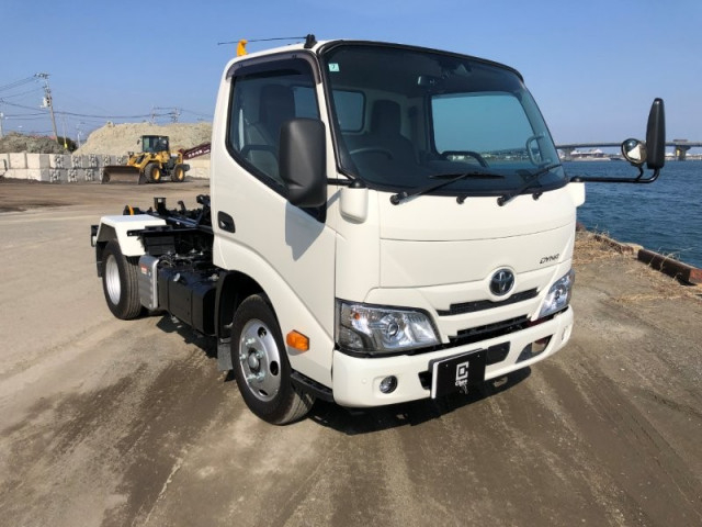 トヨタ ダイナ 小型 コンテナ専用車 2KG-XZU605(100941) 1枚目