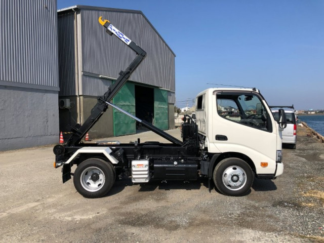 トヨタ ダイナ 小型 コンテナ専用車 2KG-XZU605(100941) 6枚目