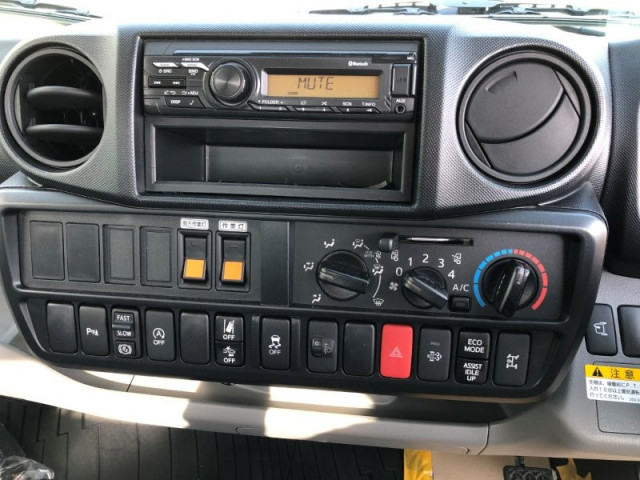 トヨタ ダイナ 小型 コンテナ専用車 2KG-XZU605(100941) 10枚目