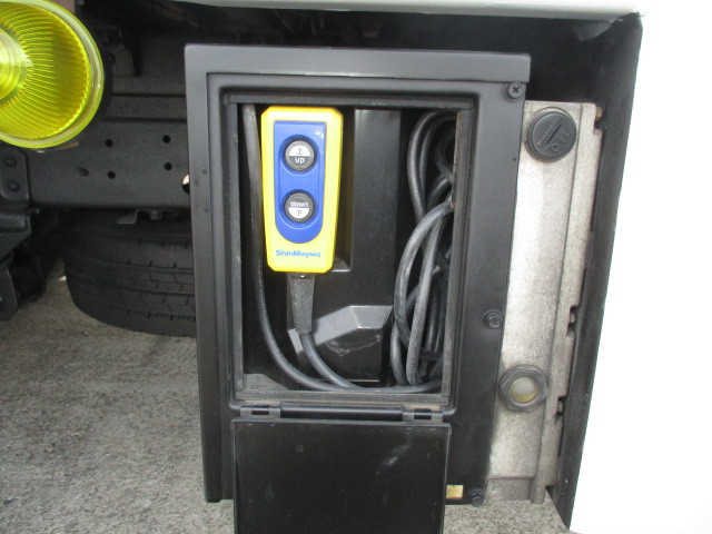 日野 デュトロ 小型 バン TKG-XZU645M(100953) 13枚目