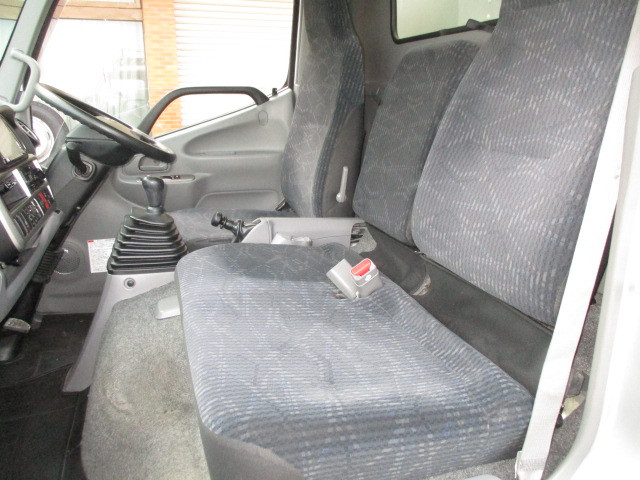 日野 デュトロ 小型 バン TKG-XZU645M(100953) 19枚目