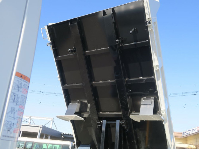 三菱ふそう キャンター 小型 土砂ダンプ 2RG-FBA60(100966) 4枚目