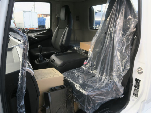 三菱ふそう ファイター 中型 平ボディ 2KG-FK62F(100967) 20枚目