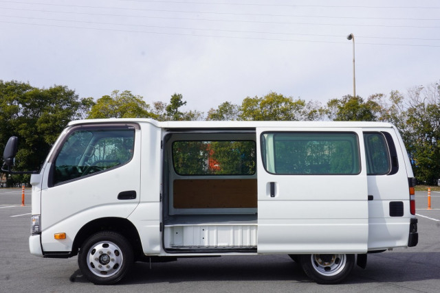 トヨタ ダイナ 小型 バン LDF-KDY241V(100973) 16枚目