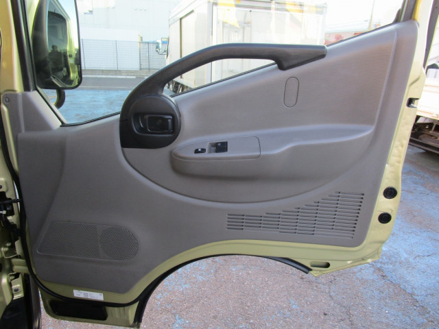 日産自動車 アトラス 小型 平ボディ CBF-SQ2F24(100974) 31枚目