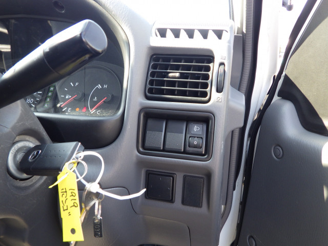 マツダ ボンゴ 小型 平ボディ DBF-SLP2T(100978) 15枚目