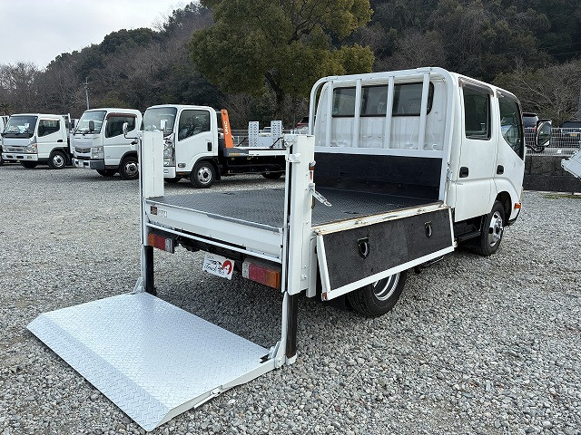 日野 デュトロ 小型 Wキャブ ABG-TRU300M(100981) 15枚目