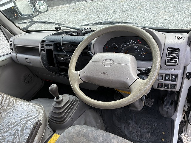 日野 デュトロ 小型 Wキャブ ABG-TRU300M(100981) 32枚目