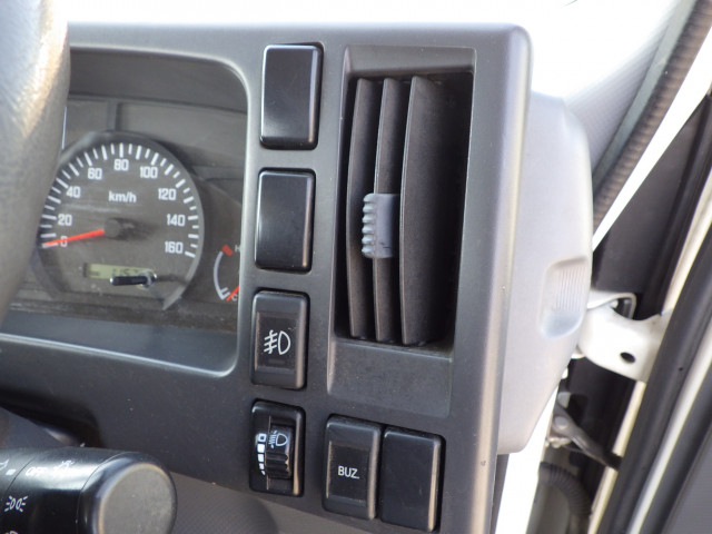 マツダ タイタン 小型 平ボディ TKG-LLR85AR(100985) 16枚目