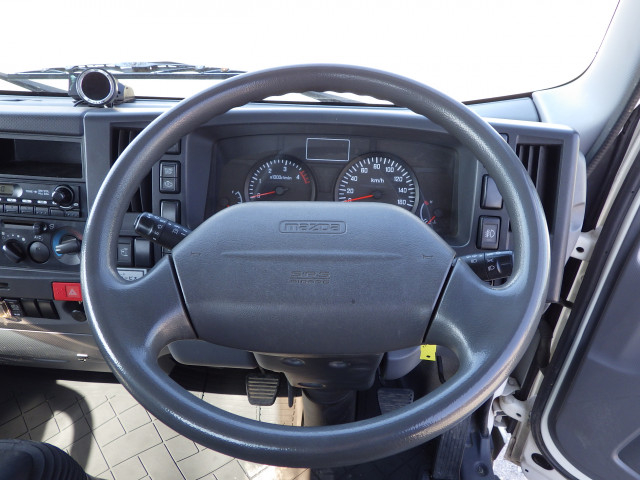 マツダ タイタン 小型 平ボディ TKG-LLR85AR(100985) 18枚目