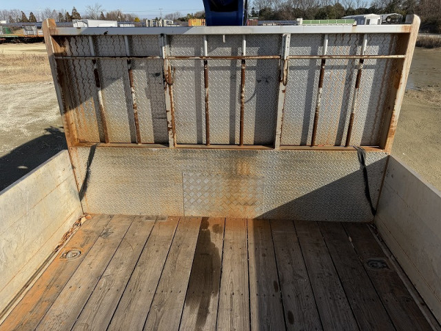 三菱ふそう ファイター 増トン 平ボディ（クレーン付） LKG-FK65FZ(100987) 12枚目