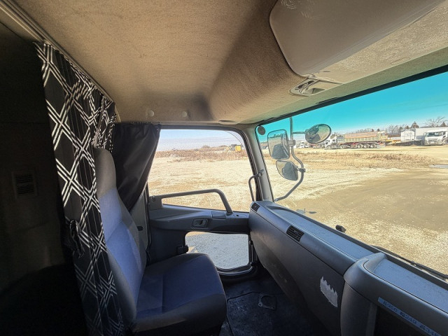 三菱ふそう ファイター 増トン 平ボディ（クレーン付） LKG-FK65FZ(100987) 31枚目