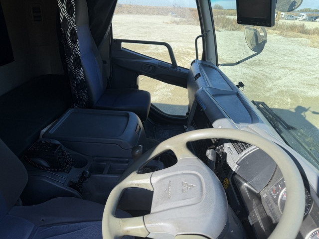 三菱ふそう ファイター 増トン 平ボディ（クレーン付） LKG-FK65FZ(100987) 38枚目