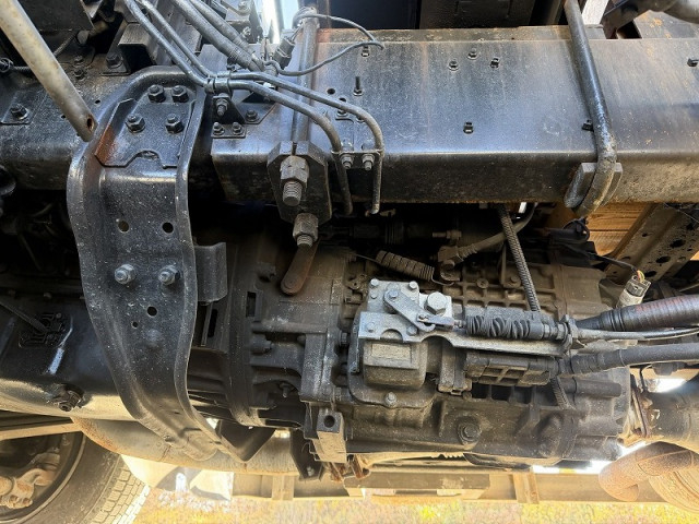 三菱ふそう ファイター 増トン 平ボディ（クレーン付） LKG-FK65FZ(100987) 47枚目