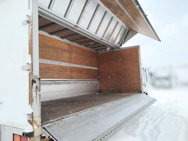 いすゞ フォワード 中型 バン PKG-FRR90S2(100989) 19枚目