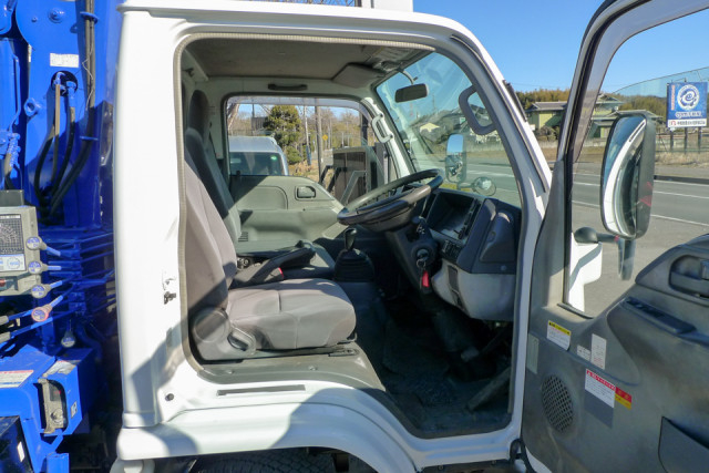 いすゞ エルフ 小型 平ボディ（クレーン付） BKG-NKR85R(100992) 29枚目